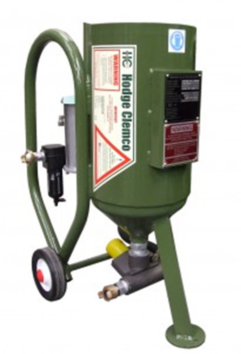 Product photo of the Hodge Clemco UK Dry Blast Machine complete setup in green on a white background